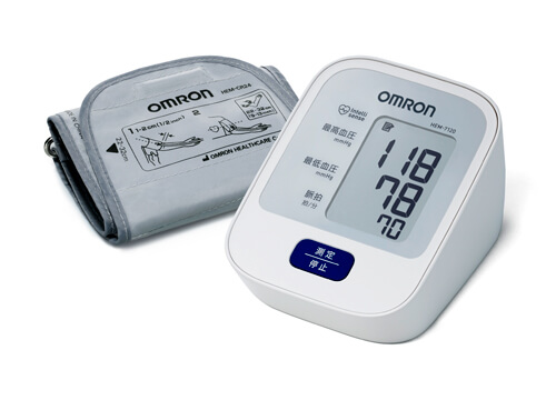 (18) カンセキ 上腕式血圧計（5名様）